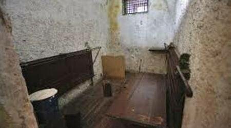 Из колонии - в тюрьму: осужденным ИК № 12 пос. Шексна Вологодской области изменен вид исправительного учреждения